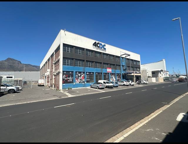 5,007M² WAREHOUSE FOR SALE IN PAARDEN EILAND